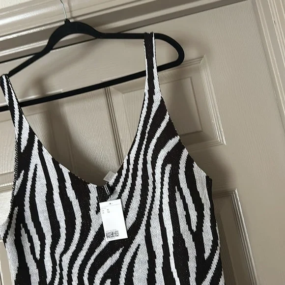 H&M | Zebra Print Knit Dress - Picture 7 of 10
